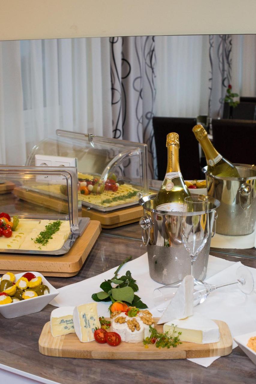 Hotel Residenz Hoessinger Karlstetten Extérieur photo